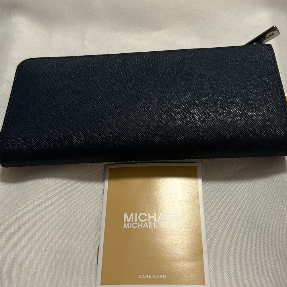 Michael Kors NAVY Women's Wallet - Picture 11 of 14
